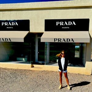 Meet your Posher, Tina